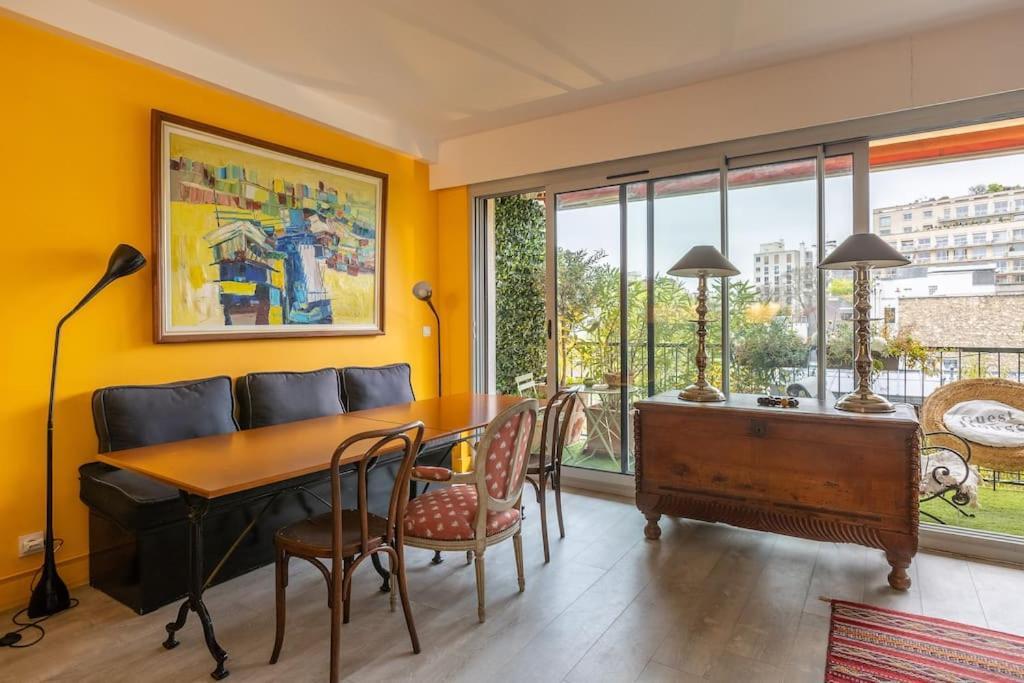 L'assomption De Charme Avec Balcon Appartement Parijs